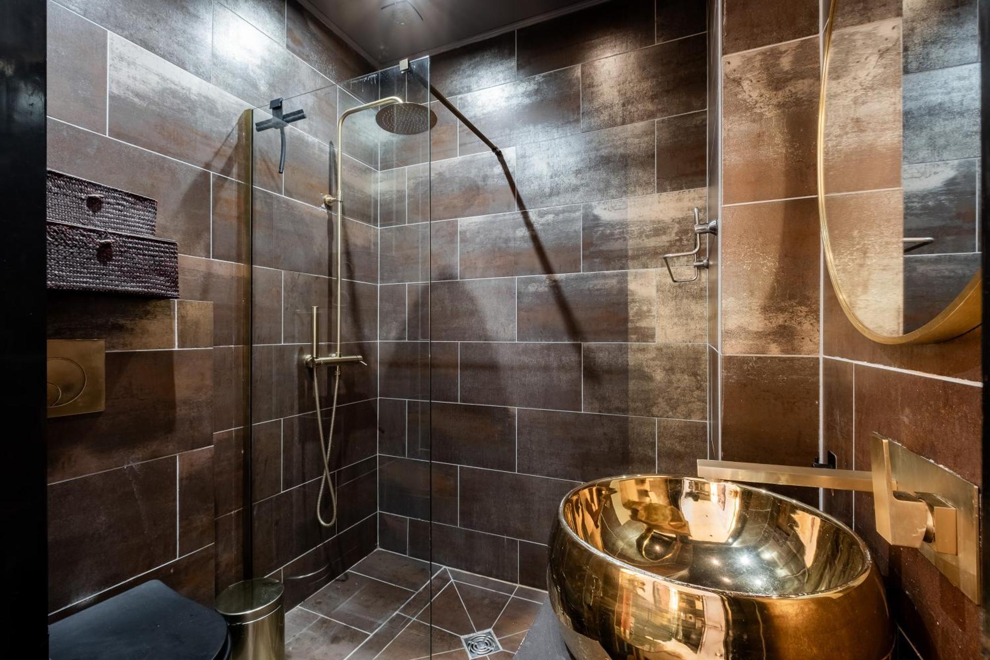 Veeve - Contemporary Excellence